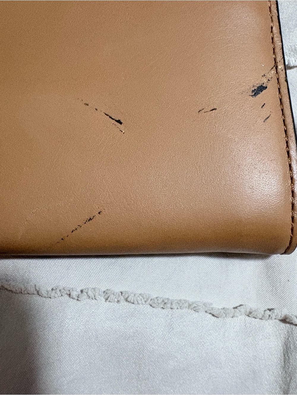 Michael Kors Rivington Stud Wallet - Picture 11 of 11